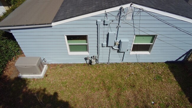 Building Photo - 115 Marlin Ave