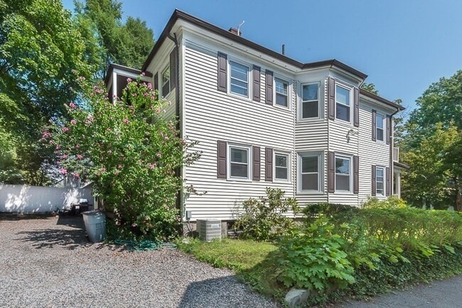 Building Photo - 50-52-52 Hobson St