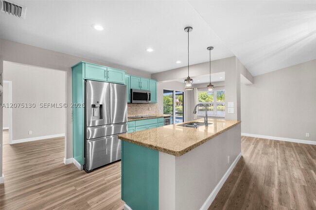 Building Photo - 1151 NW 78th Ave