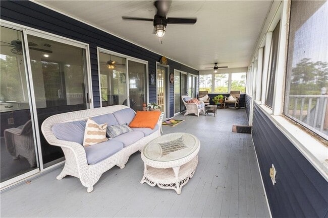 Building Photo - 26321 Mildred Dr
