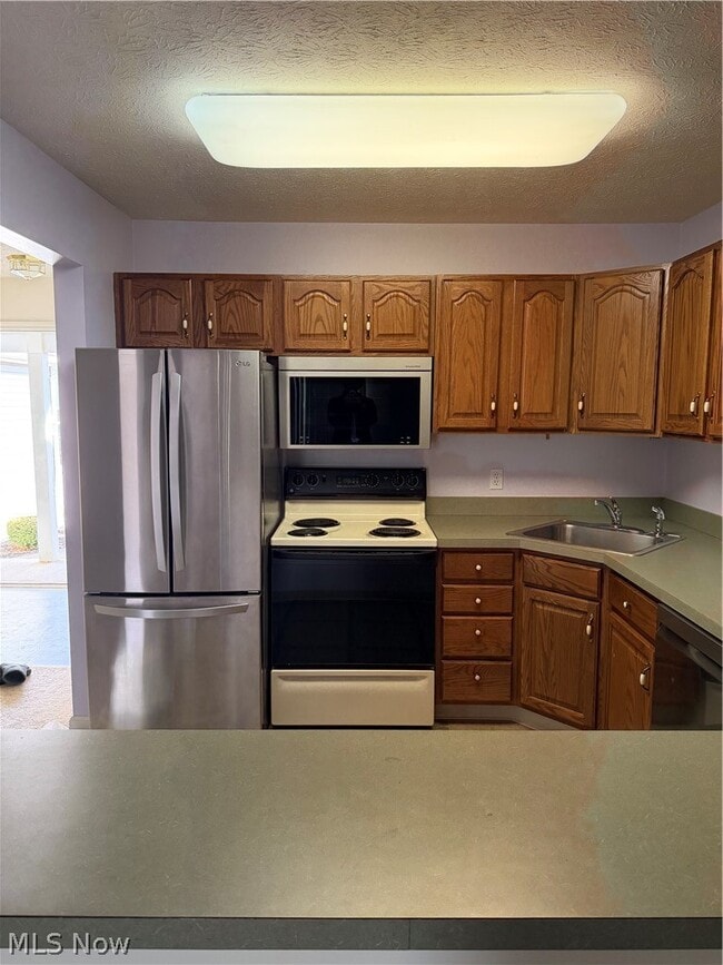 Building Photo - 1360 Meadow Run