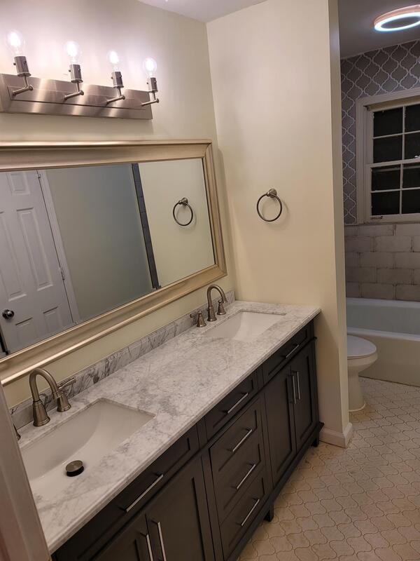 Building Photo - 449 Hickory Trl