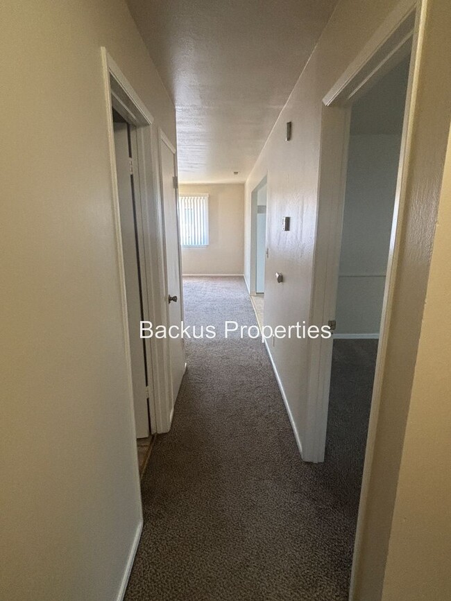 Building Photo - 476 Belmont Dr