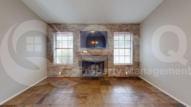 Building Photo - 11638 N 109th St