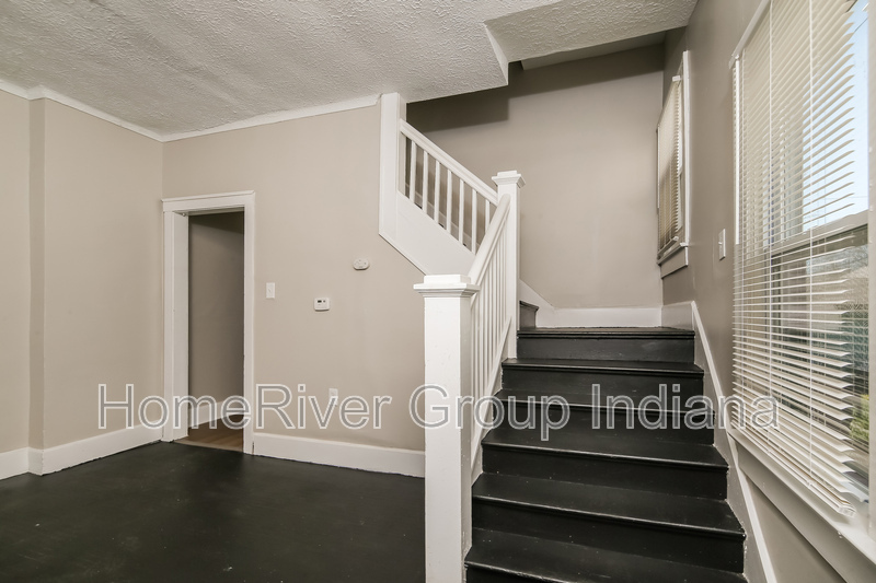 Building Photo - 40 N Euclid Ave