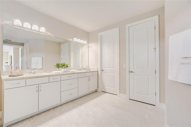 Building Photo - 11655 Meadow Grove Cir