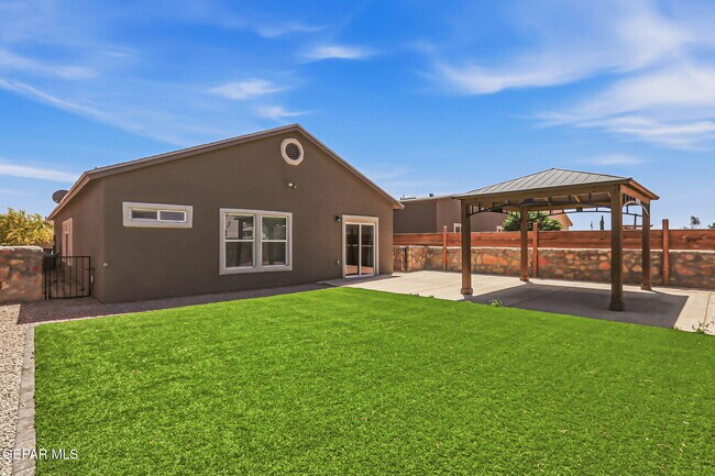 Building Photo - 14609 Carlo Alvarado Dr