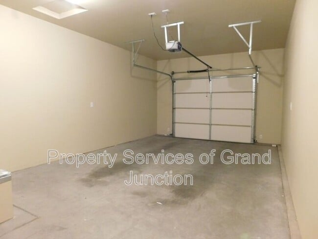 Building Photo - 592 Treviso Ct