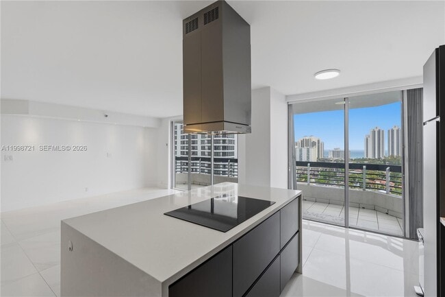 Building Photo - 19101 NE 36th Pl