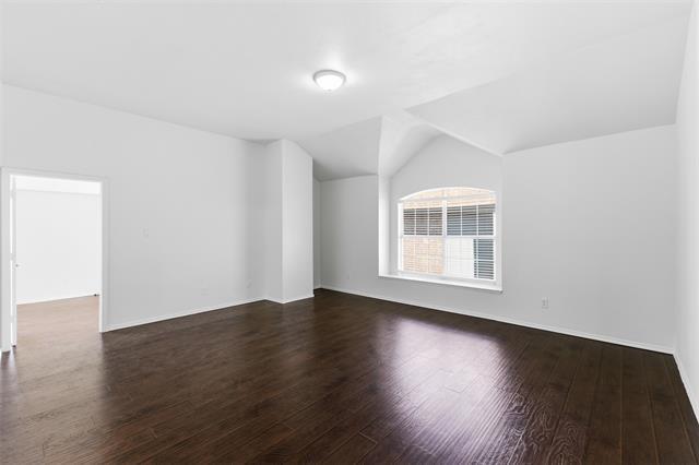 Building Photo - 1124 Breezewood Dr