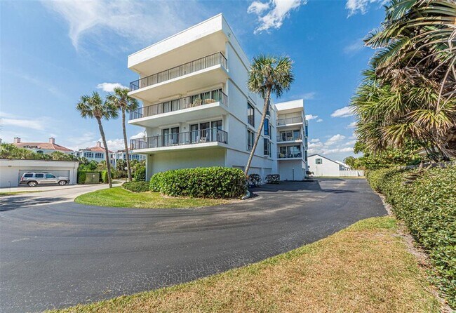 Building Photo - 5810 Jimmy Buffett Mem Hwy