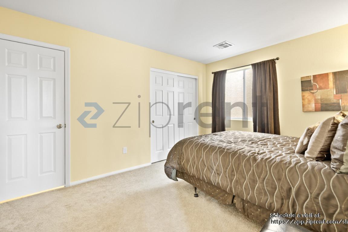 Building Photo - 5580 Avent Ferry St