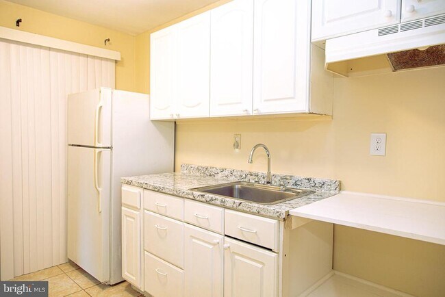 Building Photo - 7029 Onyx Ct