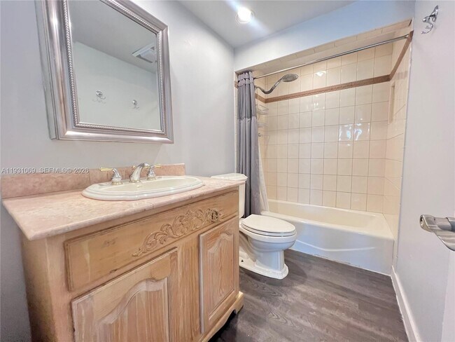 Building Photo - 240 Galen Dr