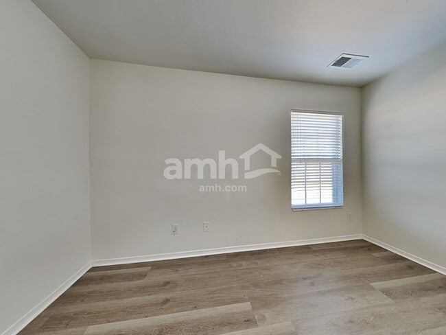 Building Photo - 8834 Kirkville Ln