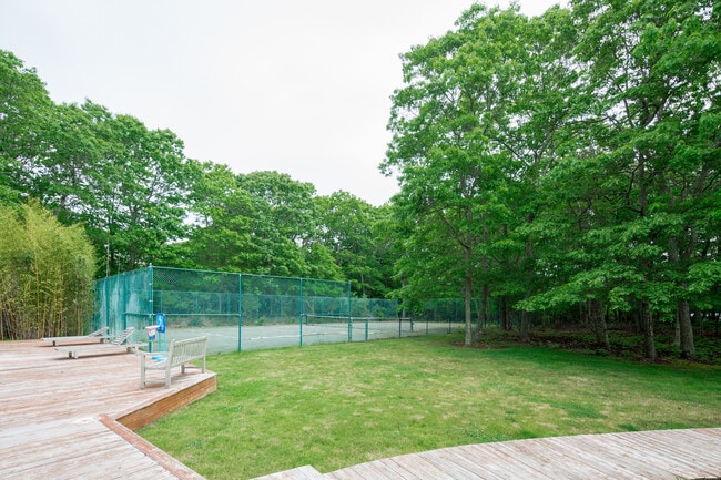 Building Photo - 1 Mountain Laurel Ln