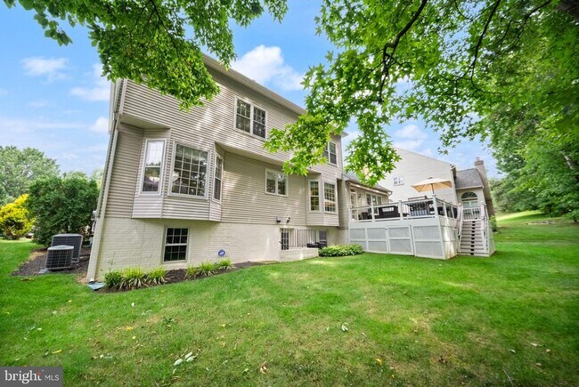 Building Photo - 5667 Lonesome Dove Ct