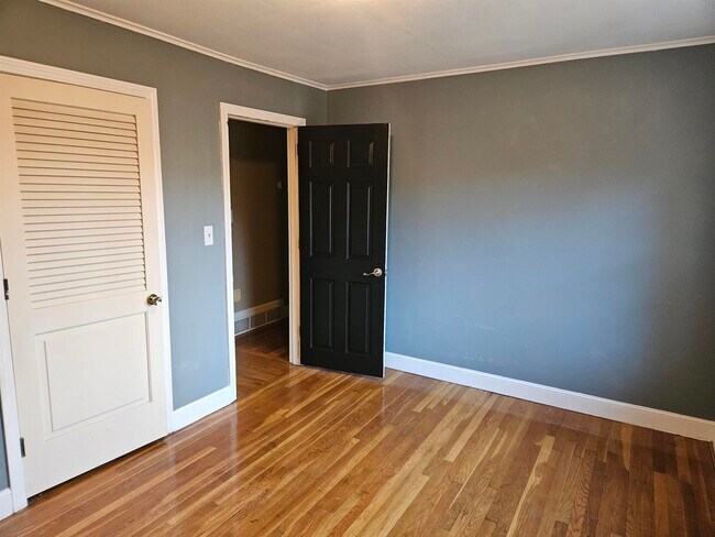 Building Photo - 38 Piscataqua Rd