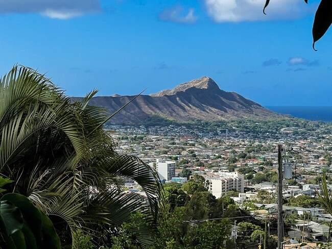 Building Photo - 2333-ST