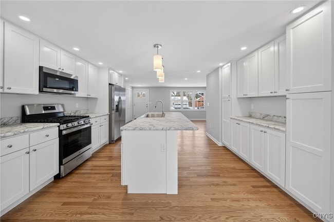 Building Photo - 101 Augusta Dr