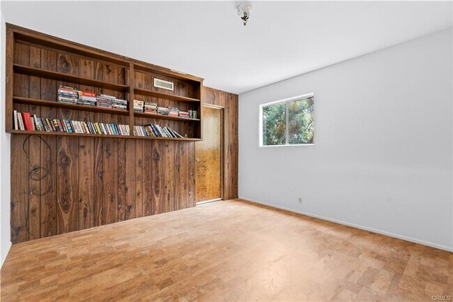 Building Photo - 1334 St Anton Dr
