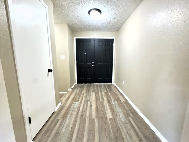 Building Photo - 3519 Acorn Way Ln