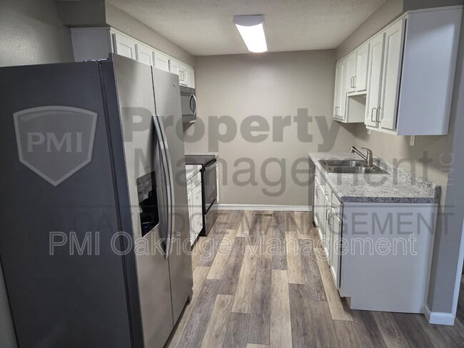 Building Photo - 1256 Heritage Dr