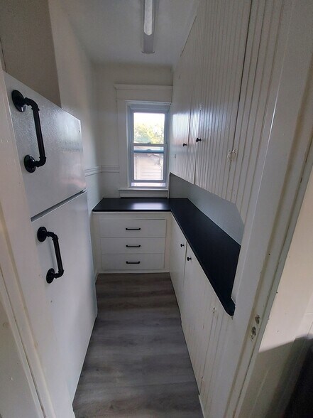 Pantry - 837 Carew St