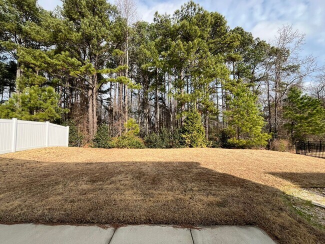 Building Photo - Fantastic 4BD, 2.5BA Home Near Downtown Fuquay-Varina with HOA Amenities, bonus office and 2-Car ...