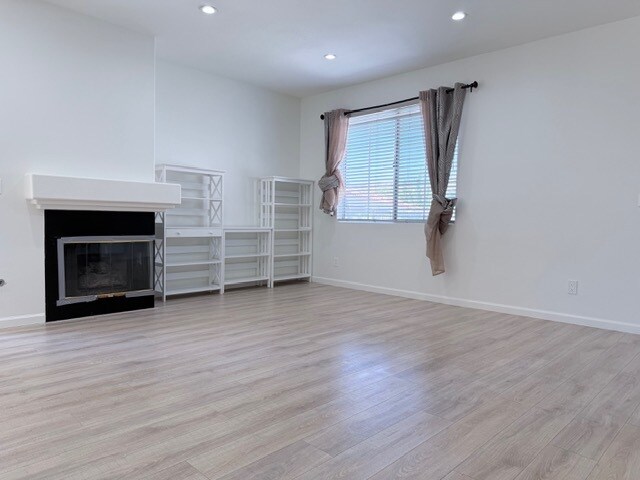 Building Photo - 18110 Flynn Dr