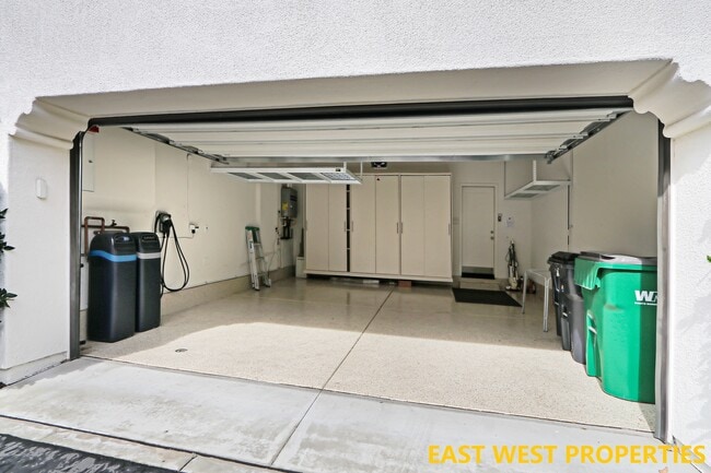 Building Photo - 117 Soaring Eagle