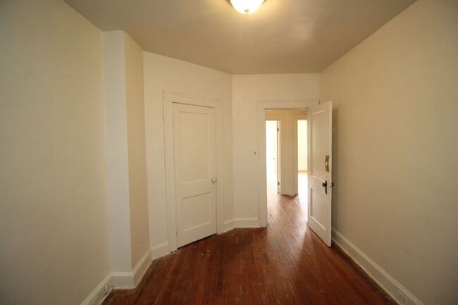 Building Photo - 3206 Guilford Ave