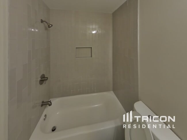 Building Photo - 7 Stone Garden Ct