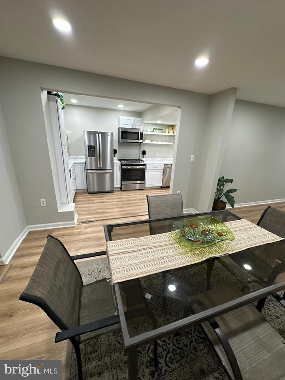 Building Photo - 6521 Gildar St