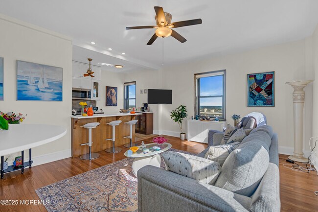 Building Photo - 400 Deal Lake Dr