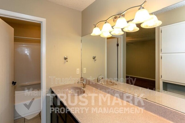 Building Photo - 1230 Preswick Cir
