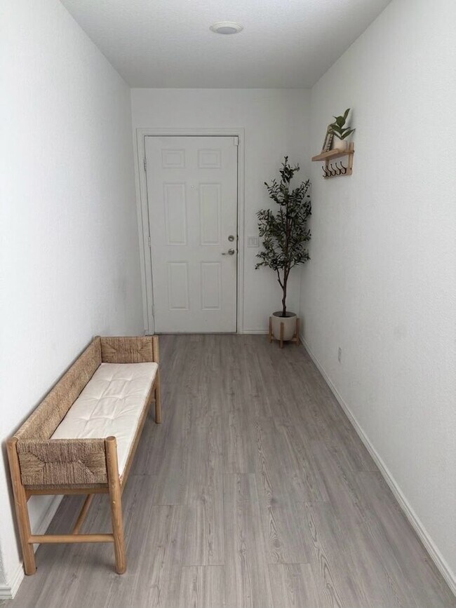 Building Photo - 4011 Imogene Ivy