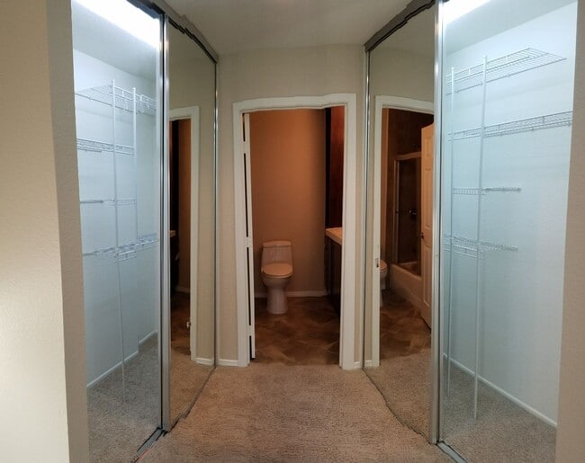 Building Photo - Beautiful 2 Bedroom Home in Irvine