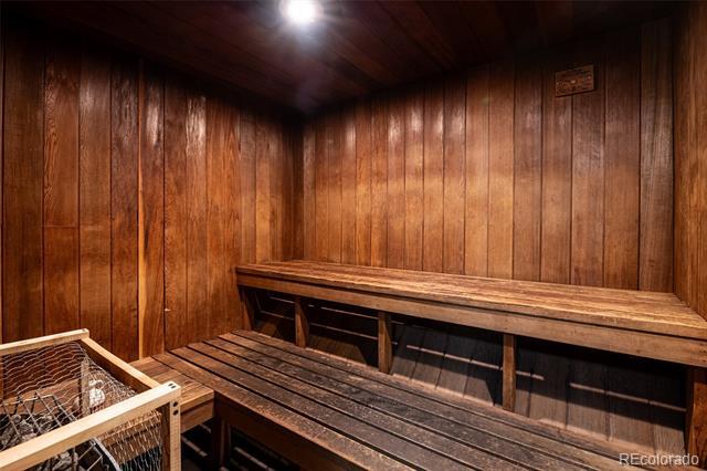 Building Photo - 800 N Pearl St