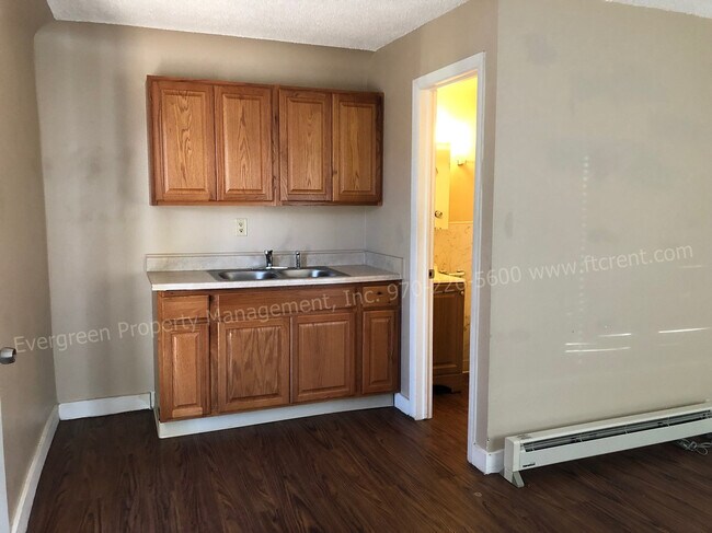 Building Photo - 161 S Lincoln Ave