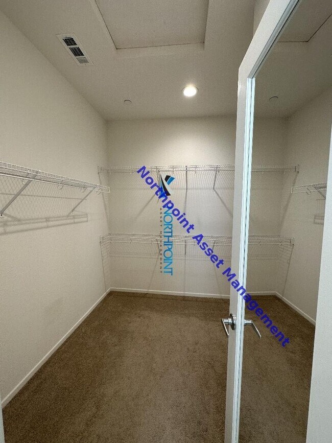 Building Photo - AVAILABLE NOW! Beautiful 4BR 3.5BA Home w/ Community Pool and Spa Access • Quartz Kitchen • 2-Car...