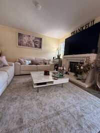 Building Photo - 524 Via De La Valle