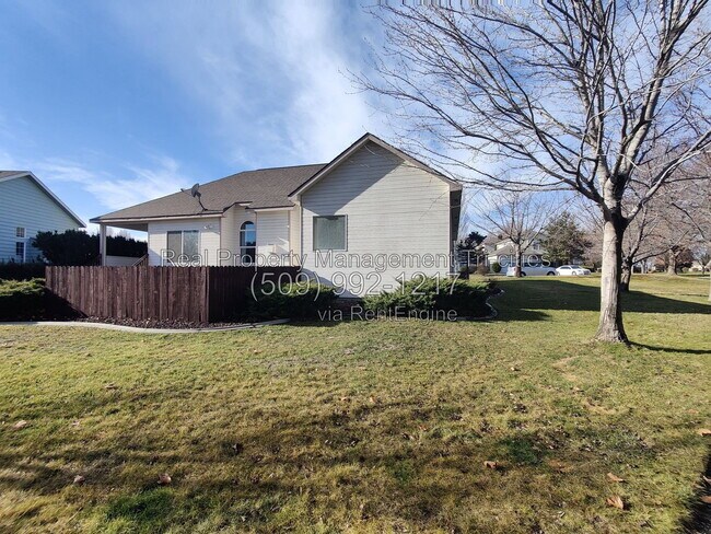 Building Photo - 2650 Sandstone Ln