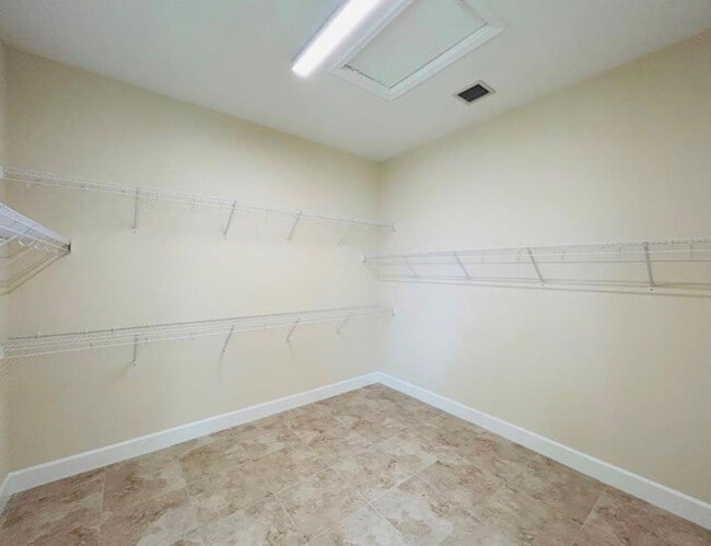 Building Photo - 5199 Liberty Ln