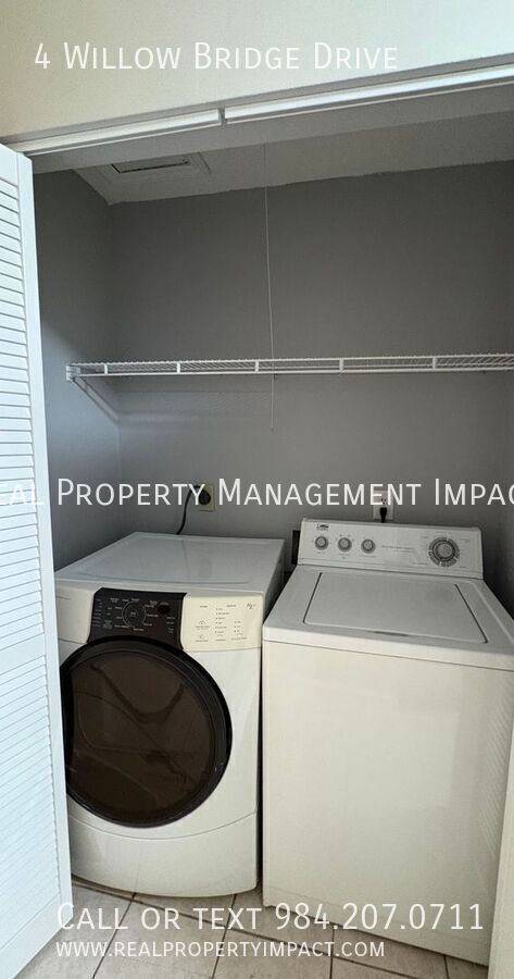 Building Photo - 4 Willow Bridge Dr