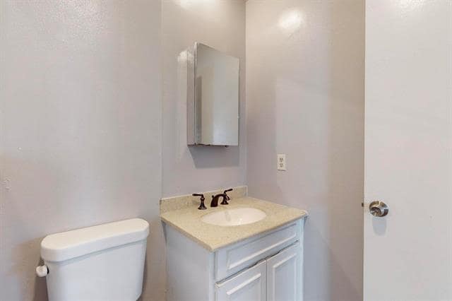 Building Photo - 7948 Habersham Ln