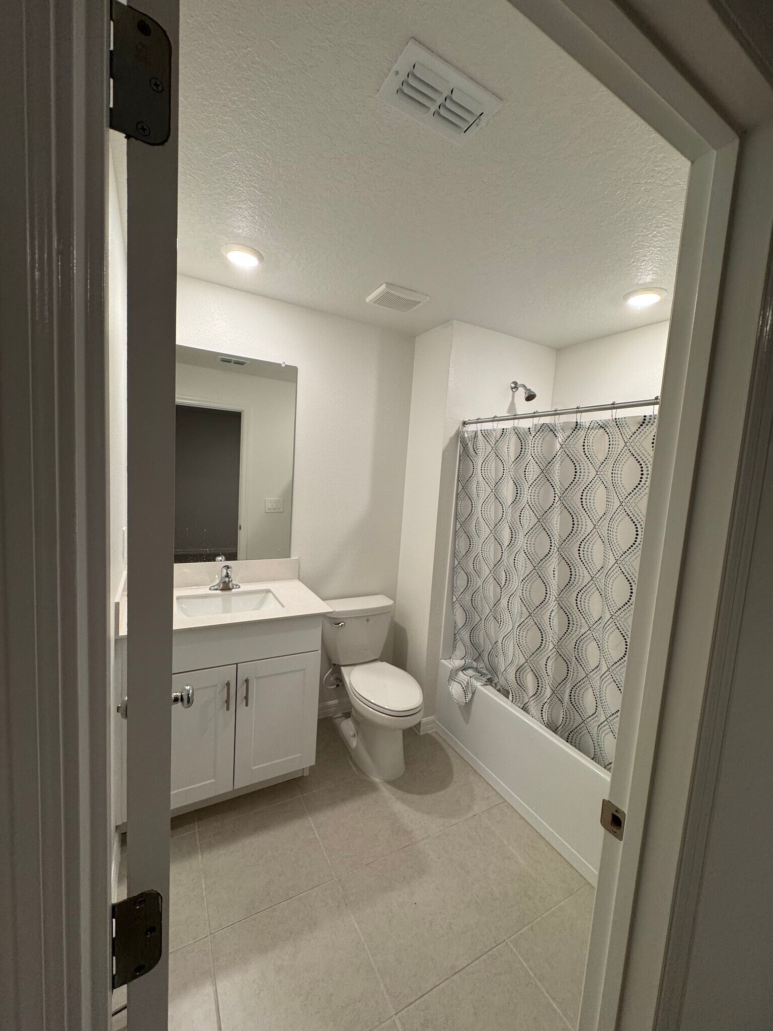 Building Photo - 10235 Alder Green Dr