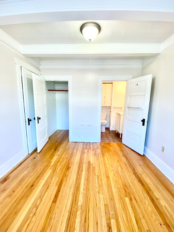 Building Photo - 901 N M St