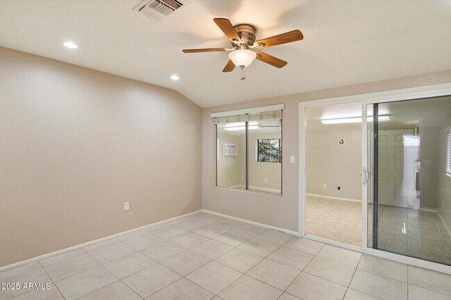 Building Photo - 9901 W Bright Angel Cir