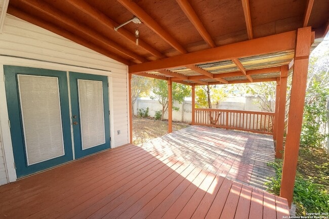 Building Photo - 8811 Breezefield